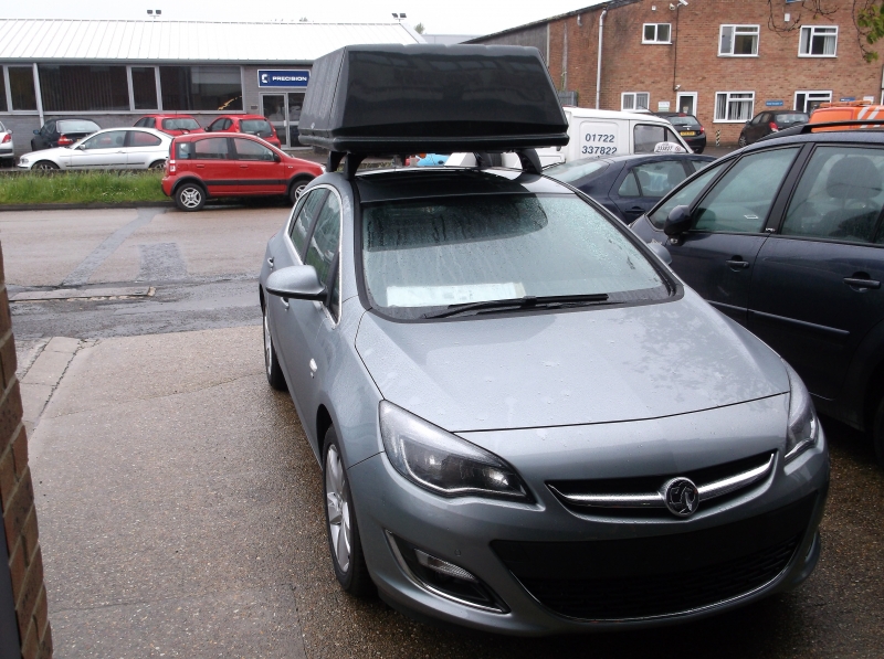 Roof box wheelchair stowage system